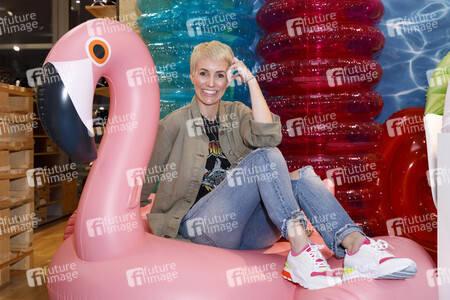 Pop-up Shop Opening 'Be Active' in Köln