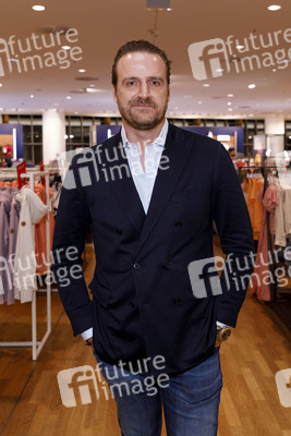 Pop-up Shop Opening 'Be Active' in Köln