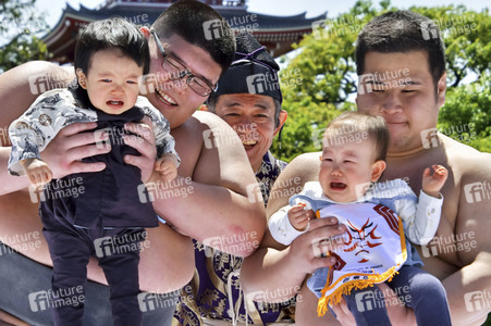 Nakizumo Fest in Tokio