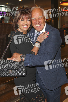 Fashion Charity Dinner 2019 in München