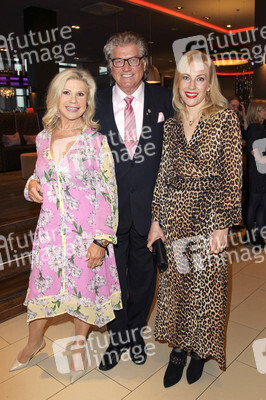 Fashion Charity Dinner 2019 in München