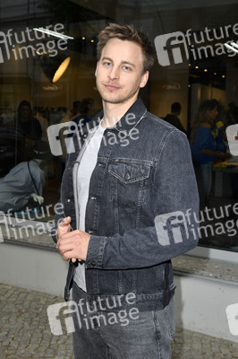 Kick-off Europa-Aktion #MEGA von Place To B in Berlin