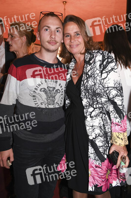 Theaterpremiere 'Sommerabend' in München