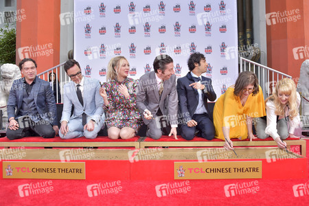 Handprints Ceremony mit dem 'The Big Bang Theory' Cast in Los Angeles