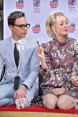 Handprints Ceremony mit dem 'The Big Bang Theory' Cast in Los Angeles