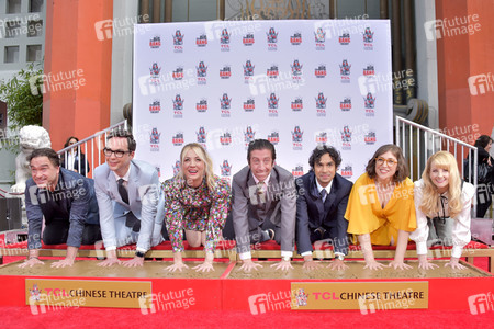 Handprints Ceremony mit dem 'The Big Bang Theory' Cast in Los Angeles