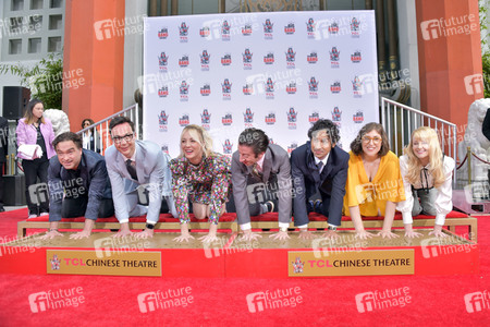 Handprints Ceremony mit dem 'The Big Bang Theory' Cast in Los Angeles
