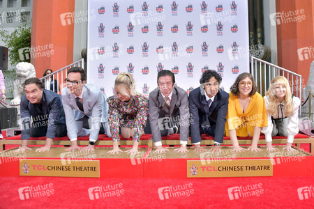 Handprints Ceremony mit dem 'The Big Bang Theory' Cast in Los Angeles
