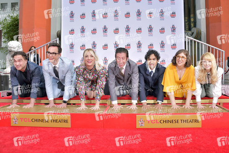 Handprints Ceremony mit dem 'The Big Bang Theory' Cast in Los Angeles