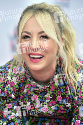 Handprints Ceremony mit dem 'The Big Bang Theory' Cast in Los Angeles