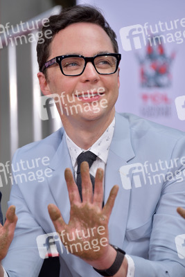 Handprints Ceremony mit dem 'The Big Bang Theory' Cast in Los Angeles