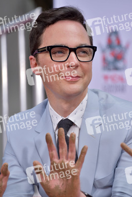 Handprints Ceremony mit dem 'The Big Bang Theory' Cast in Los Angeles