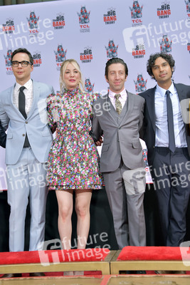 Handprints Ceremony mit dem 'The Big Bang Theory' Cast in Los Angeles