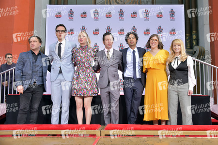 Handprints Ceremony mit dem 'The Big Bang Theory' Cast in Los Angeles