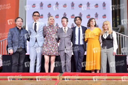 Handprints Ceremony mit dem 'The Big Bang Theory' Cast in Los Angeles
