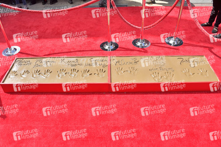 Handprints Ceremony mit dem 'The Big Bang Theory' Cast in Los Angeles
