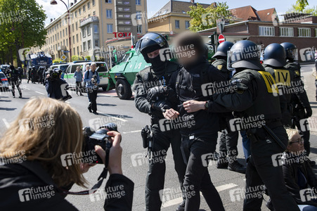 AfD Demo und Gegendemo in Erfurt
