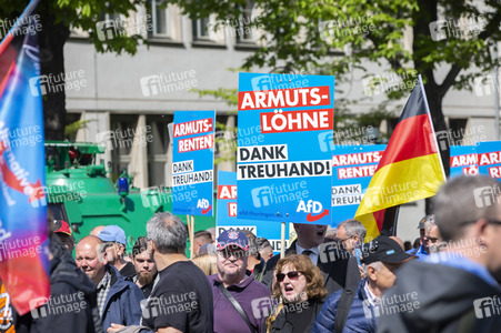 AfD Demo und Gegendemo in Erfurt