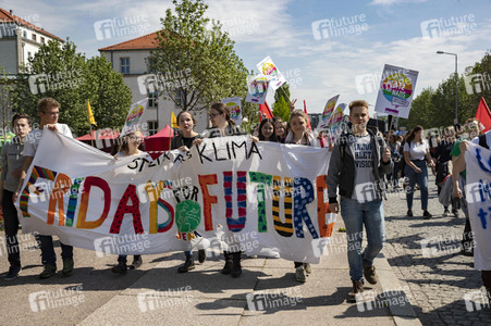 AfD Demo und Gegendemo in Erfurt