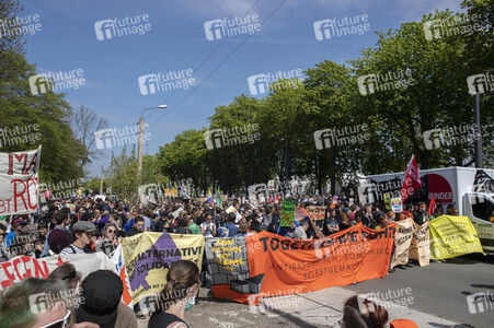 AfD Demo und Gegendemo in Erfurt
