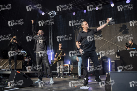 Konzert 'Zusammenstehen' in Erfurt