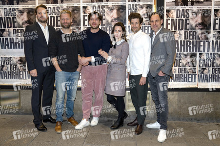 Filmpremiere 'Das Ende der Wahrheit' in München