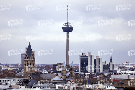 Symbolfoto Fernsehturm
