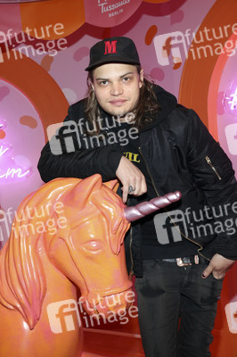 Natascha Ochsenknecht präsentiert ihre Modekollektion in Berlin