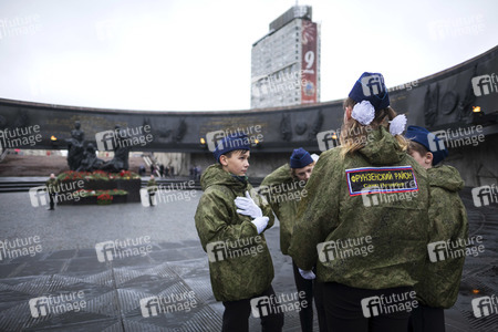Gedenken an die Opfer der Leningrader Blockade in St. Petersburg