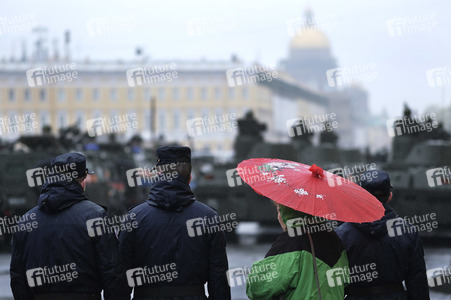 Generalprobe der Militärparade in St. Petersburg