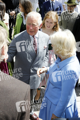 Prinz Charles und Herzogin Camilla besuchen einen Bio-Bauernhof in Glonn