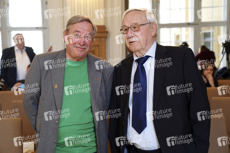 Verleihung der Landesverdienstorden NRW in Düsseldorf