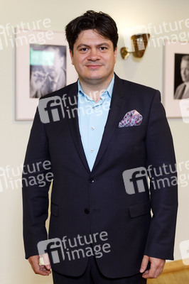 Fototermin mit Cristian Macelaru in Köln