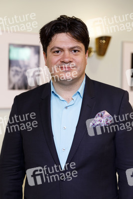 Fototermin mit Cristian Macelaru in Köln