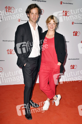 Festakt 100 Jahre Save the Children in Berlin
