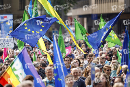 Demonstration 'Ein Europa für alle - Deine Stimme gegen den Nationalismus' in Köln