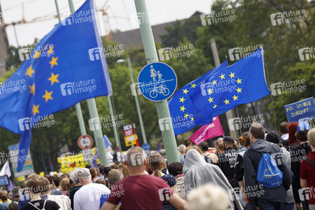 Demonstration 'Ein Europa für alle - Deine Stimme gegen den Nationalismus' in Köln