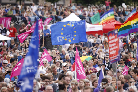 Demonstration 'Ein Europa für alle - Deine Stimme gegen den Nationalismus' in Köln