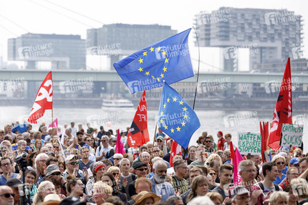 Demonstration 'Ein Europa für alle - Deine Stimme gegen den Nationalismus' in Köln