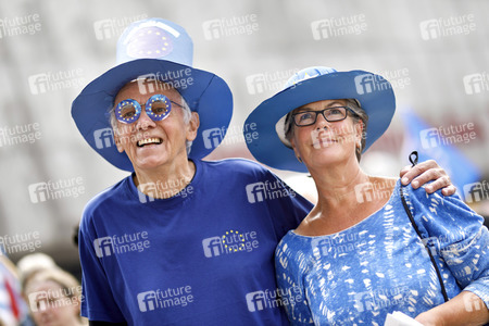 Demonstration 'Ein Europa für alle - Deine Stimme gegen den Nationalismus' in Köln