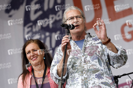 Demonstration 'Ein Europa für alle - Deine Stimme gegen den Nationalismus' in Köln