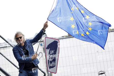 Demonstration 'Ein Europa für alle - Deine Stimme gegen den Nationalismus' in Köln