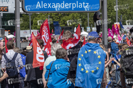 Demonstration 'Ein Europa für alle - Deine Stimme gegen den Nationalismus' in Berlin