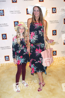 Fashion Show der Damen Beachwear Kollektion 2019 von ALDI Süd in München