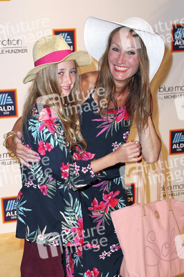 Fashion Show der Damen Beachwear Kollektion 2019 von ALDI Süd in München