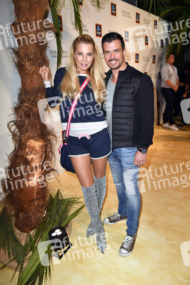 Fashion Show der Damen Beachwear Kollektion 2019 von ALDI Süd in München