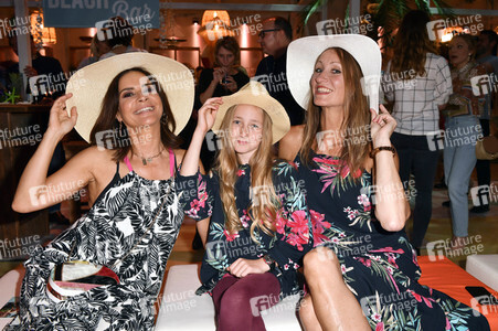 Fashion Show der Damen Beachwear Kollektion 2019 von ALDI Süd in München