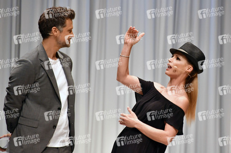 Fashion Show der Damen Beachwear Kollektion 2019 von ALDI Süd in München