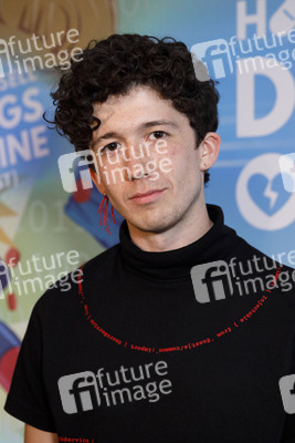 Serienpremiere 'How to Sell Drugs Online (Fast)' in Köln