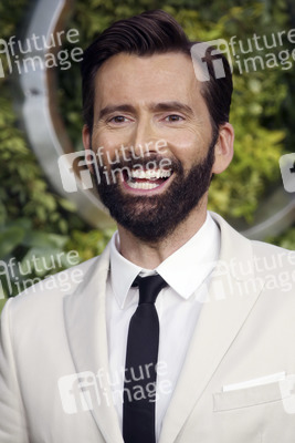 Serienpremiere 'Good Omens' in London